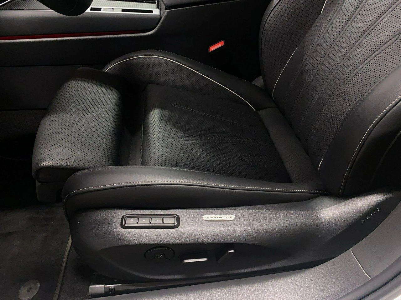 Volkswagen Passat Variant - Zdjęcie 12