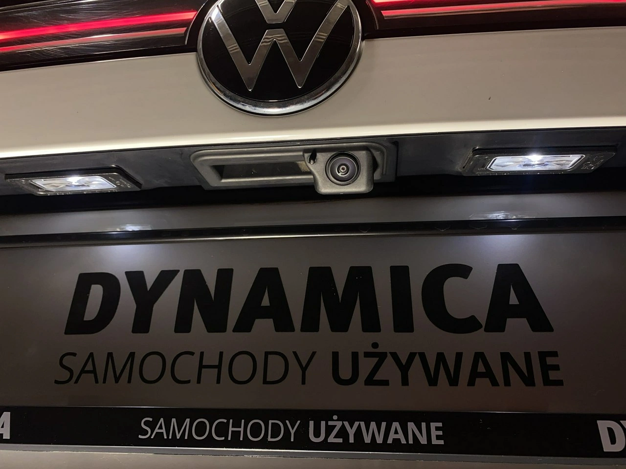 Volkswagen Passat Variant - Zdjęcie 18