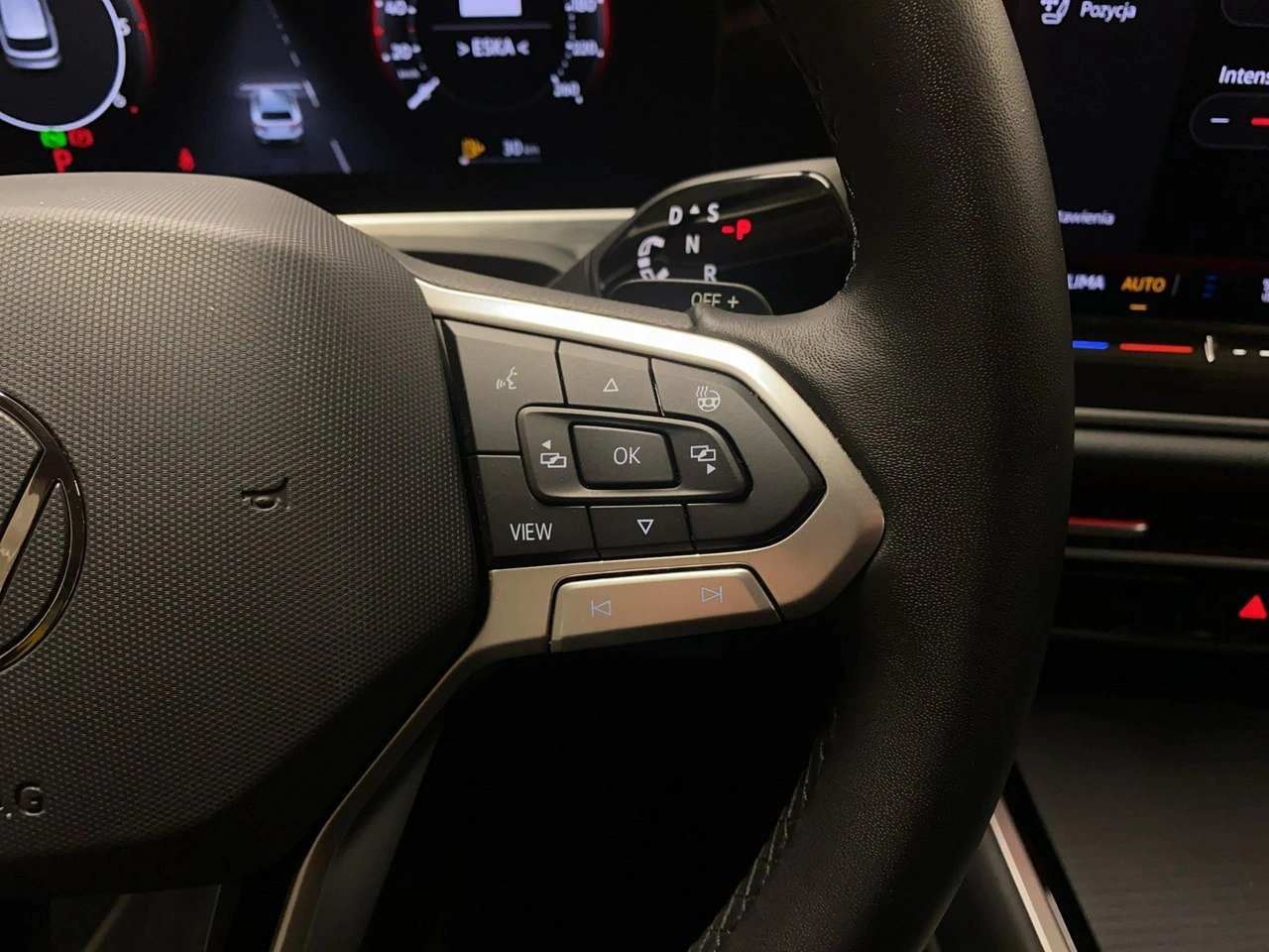 Volkswagen Passat Variant - Zdjęcie 23