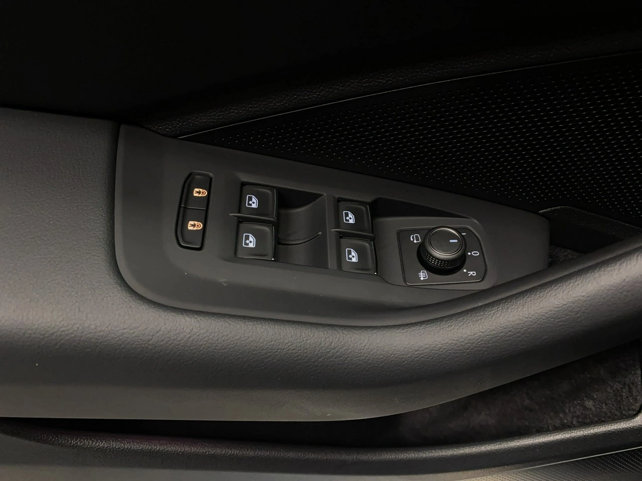 Volkswagen Passat Variant - Zdjęcie 36