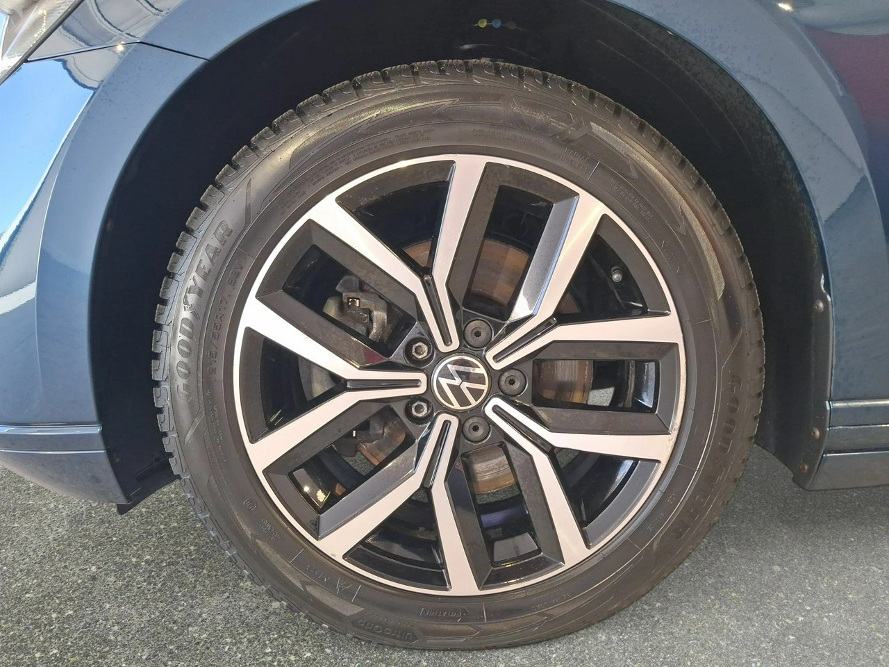 Volkswagen Passat - Zdjęcie 8