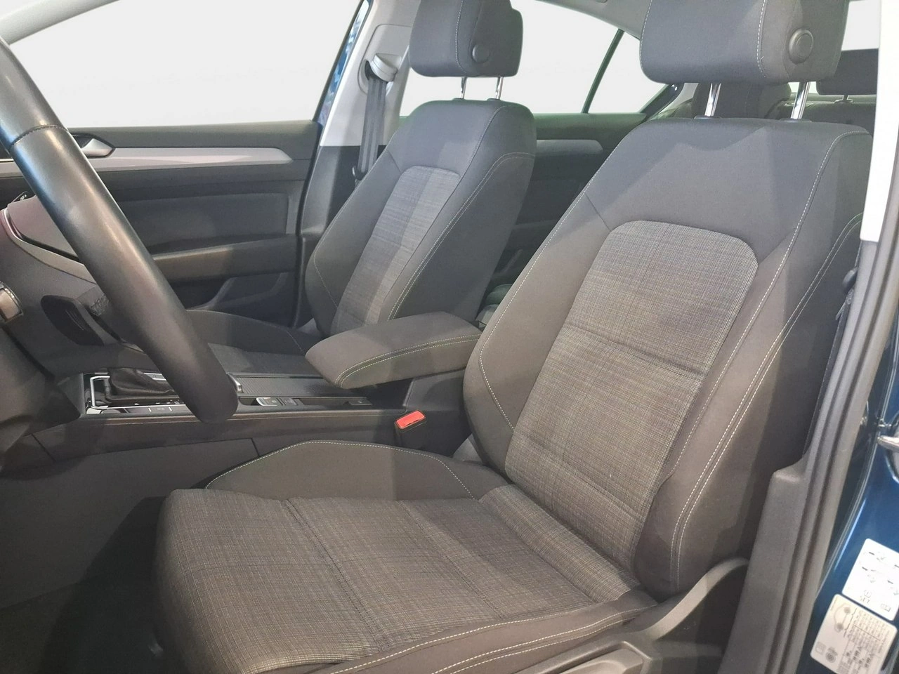 Volkswagen Passat - Zdjęcie 11