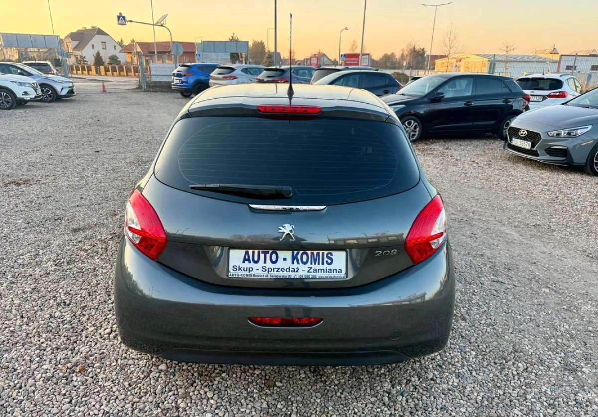 Peugeot 208 - Zdjęcie 5