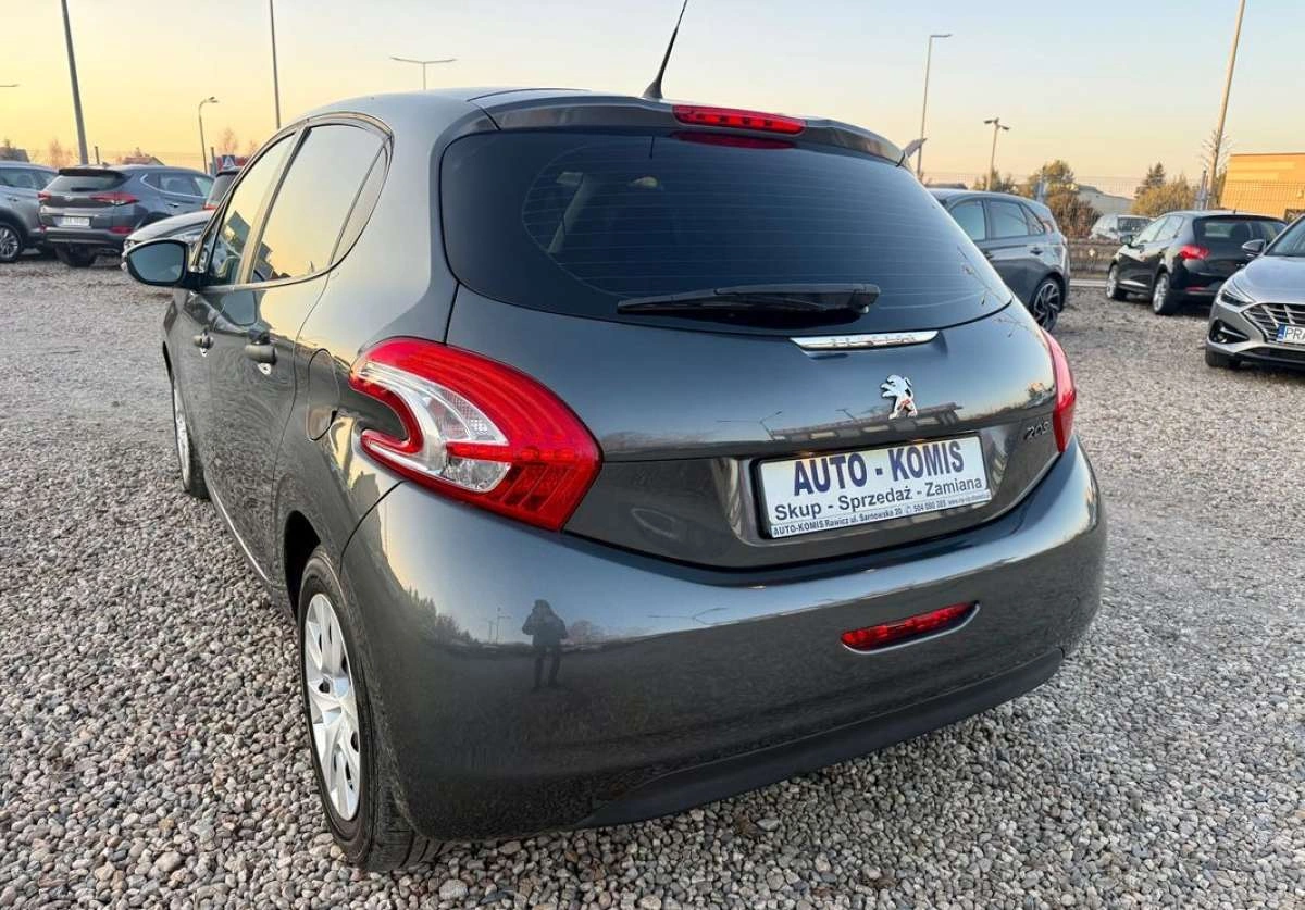 Peugeot 208 - Zdjęcie 18