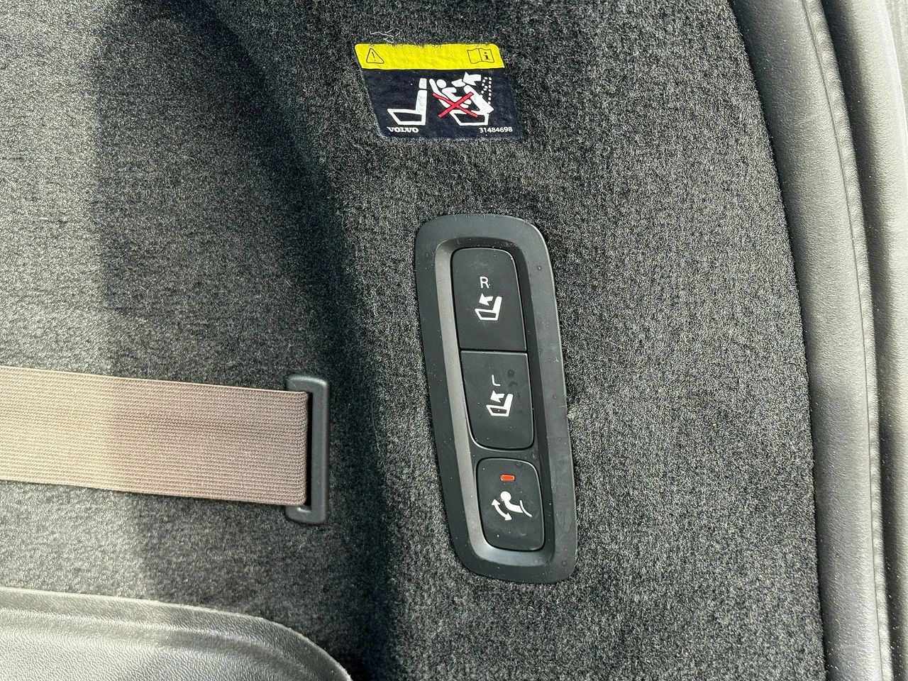 Volvo V90 - Zdjęcie 23