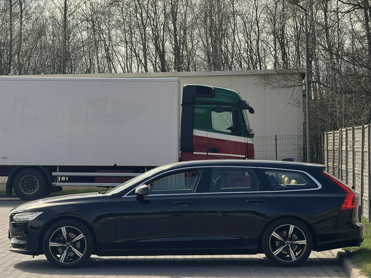 Volvo V90 - Zdjęcie 24