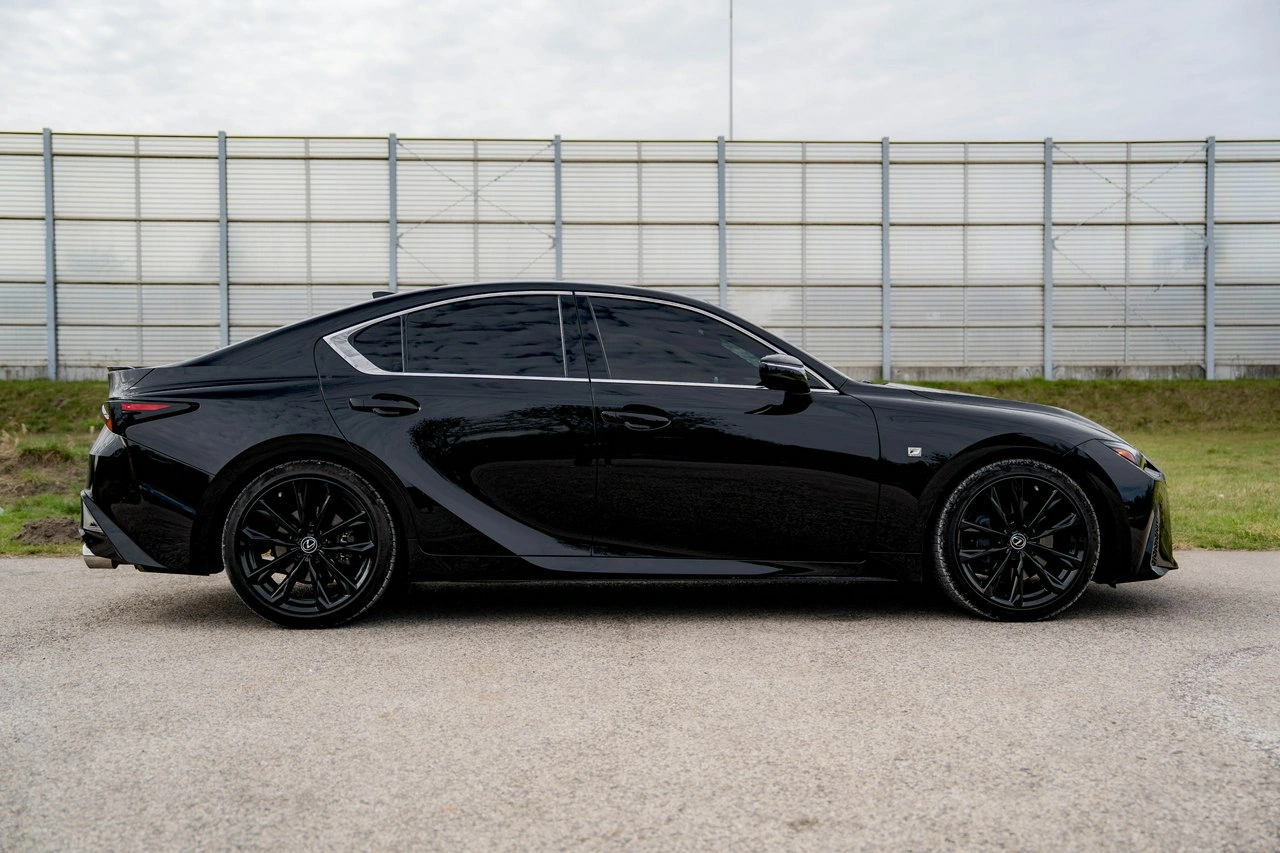 Lexus IS - Zdjęcie 9
