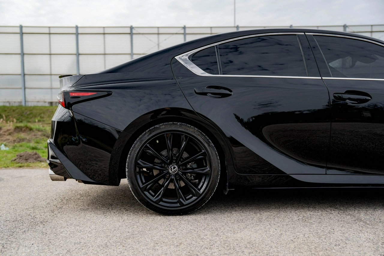 Lexus IS - Zdjęcie 10