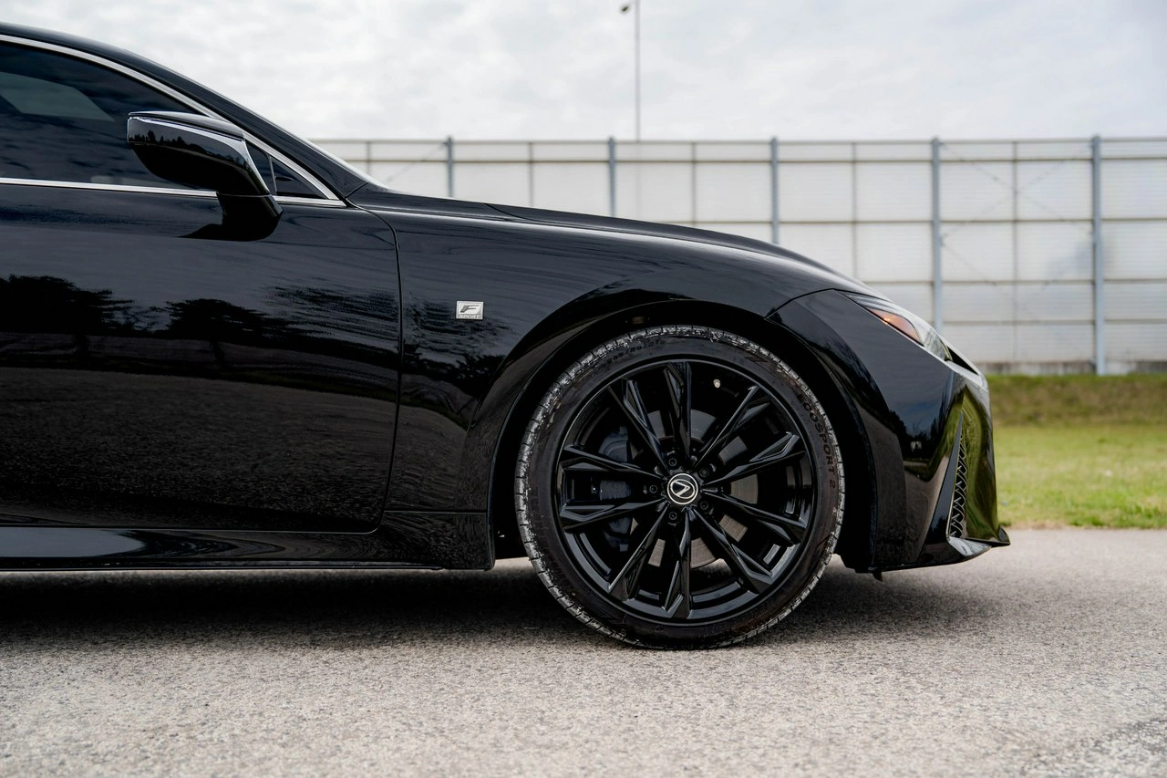 Lexus IS - Zdjęcie 11