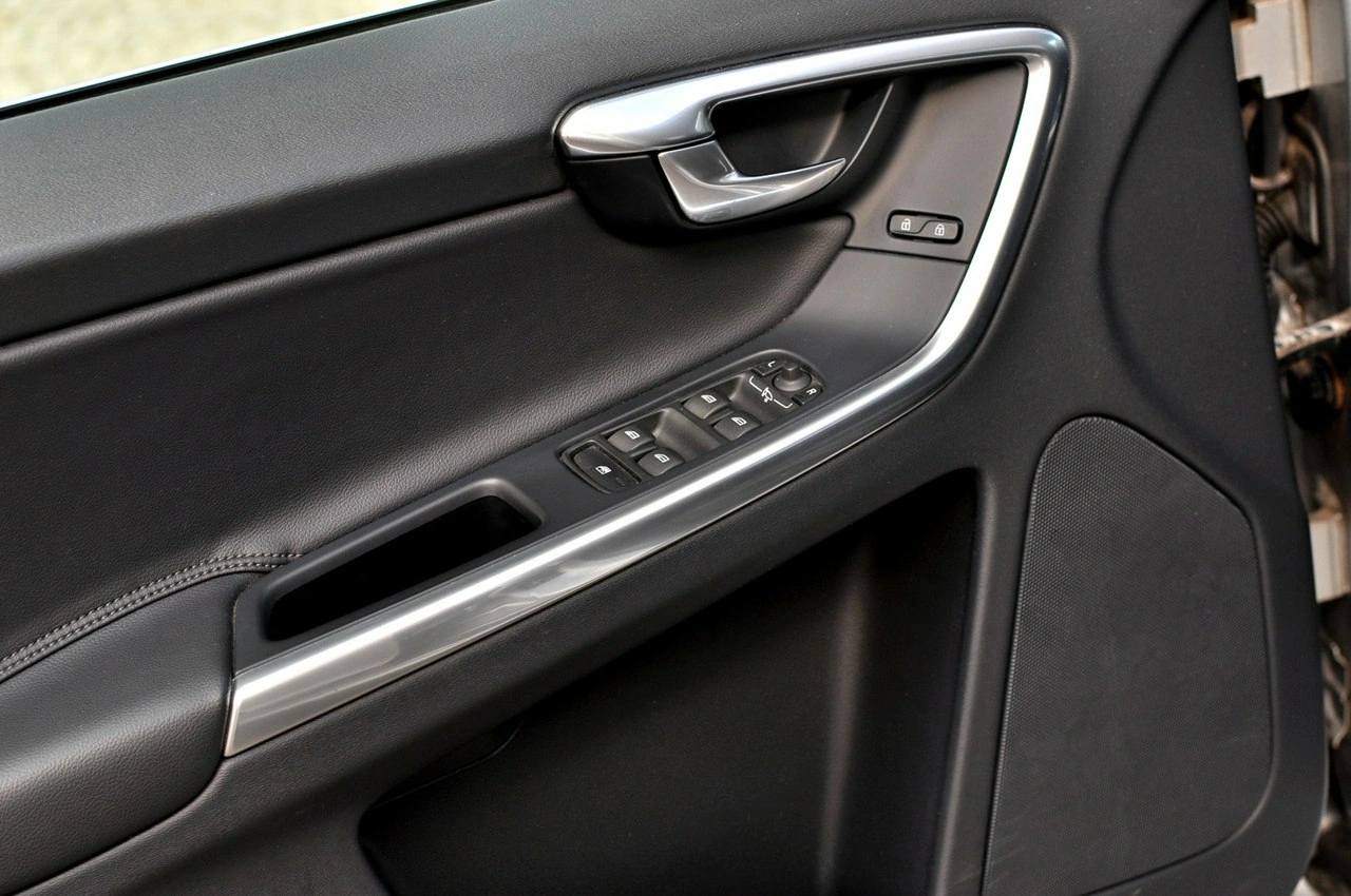 Volvo XC 60 - Zdjęcie 11