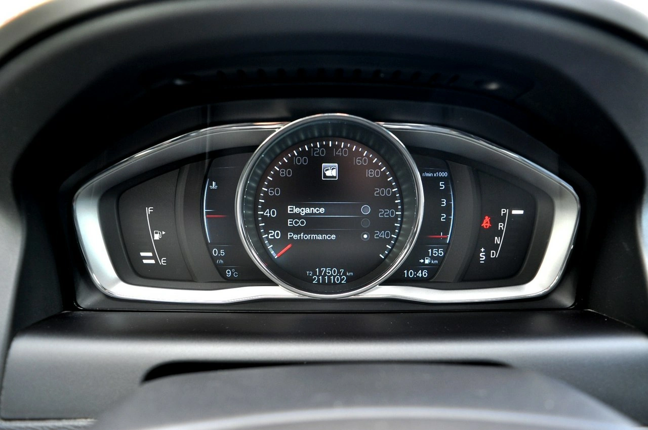 Volvo XC 60 - Zdjęcie 18