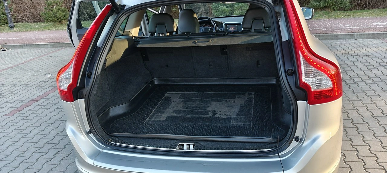 Volvo XC 60 - Zdjęcie 20