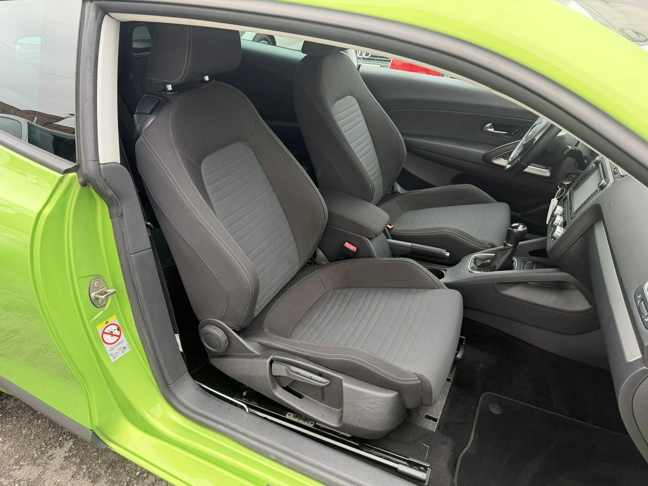 Volkswagen Scirocco - Zdjęcie 9