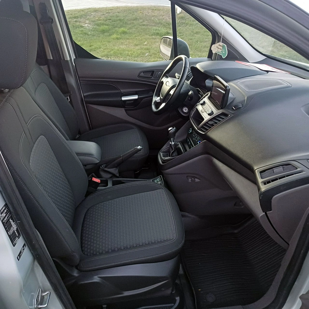 Ford Transit Connect - Zdjęcie 10