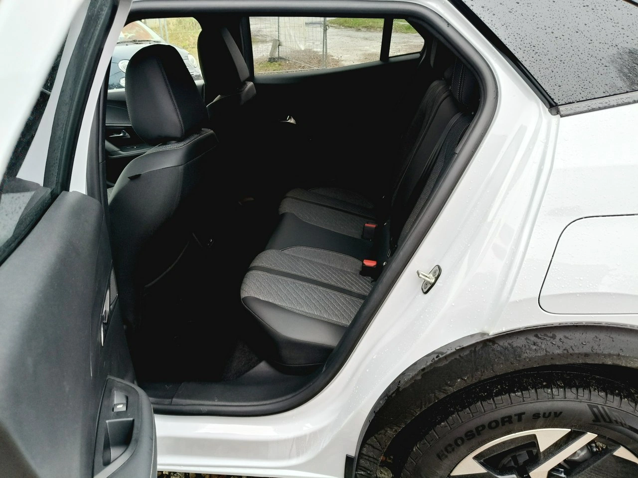 Peugeot 2008 - Zdjęcie 21