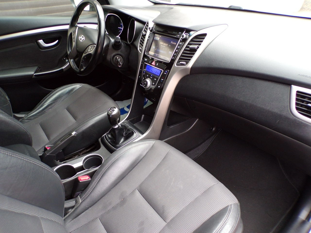 Hyundai i30 - Zdjęcie 22