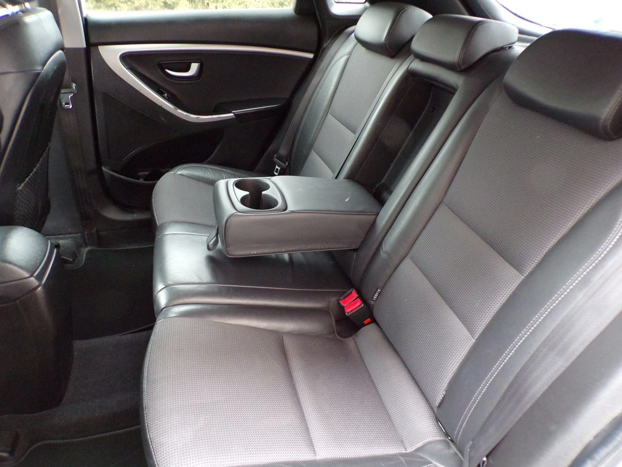 Hyundai i30 - Zdjęcie 28