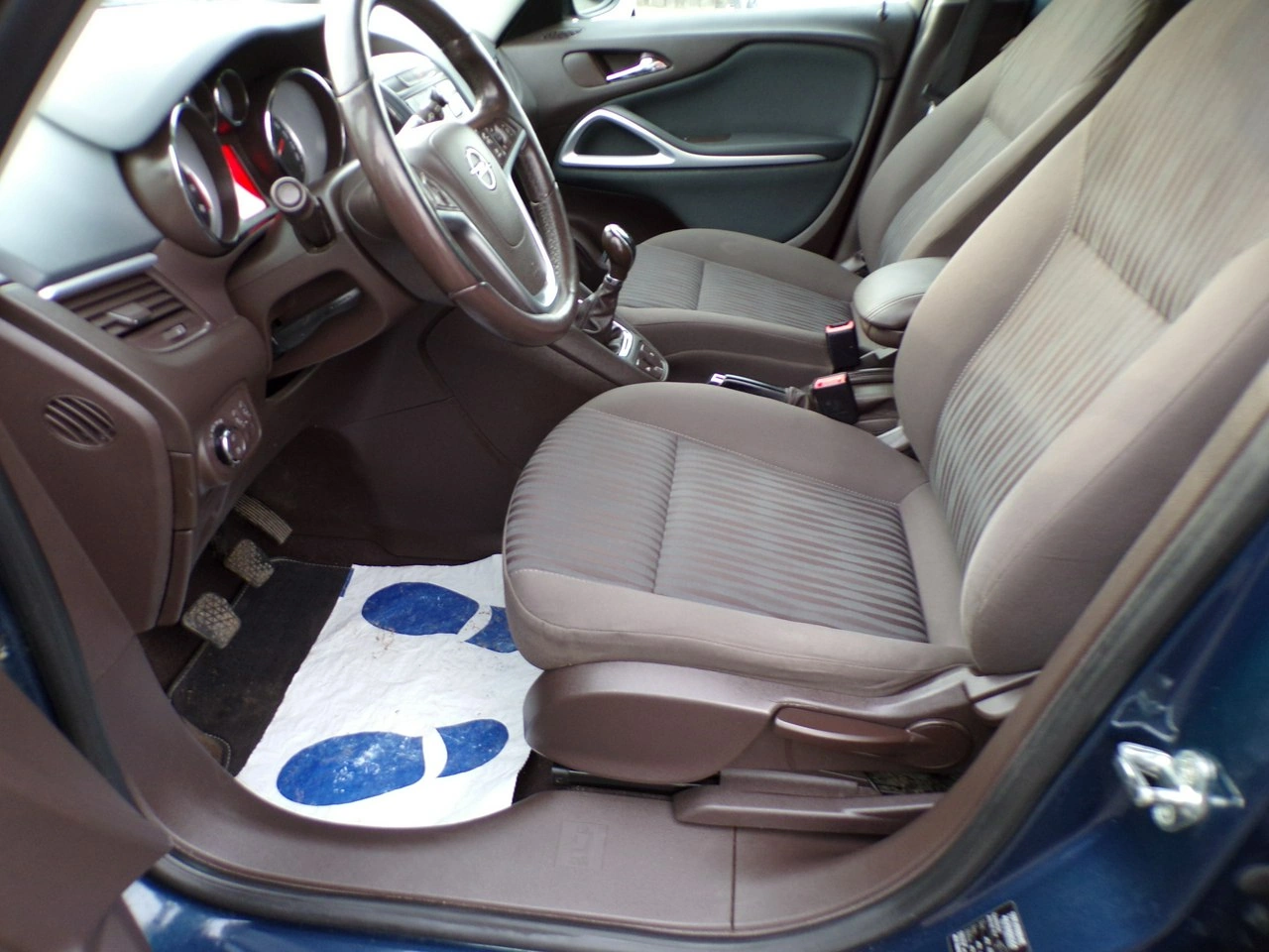 Opel Zafira - Zdjęcie 16