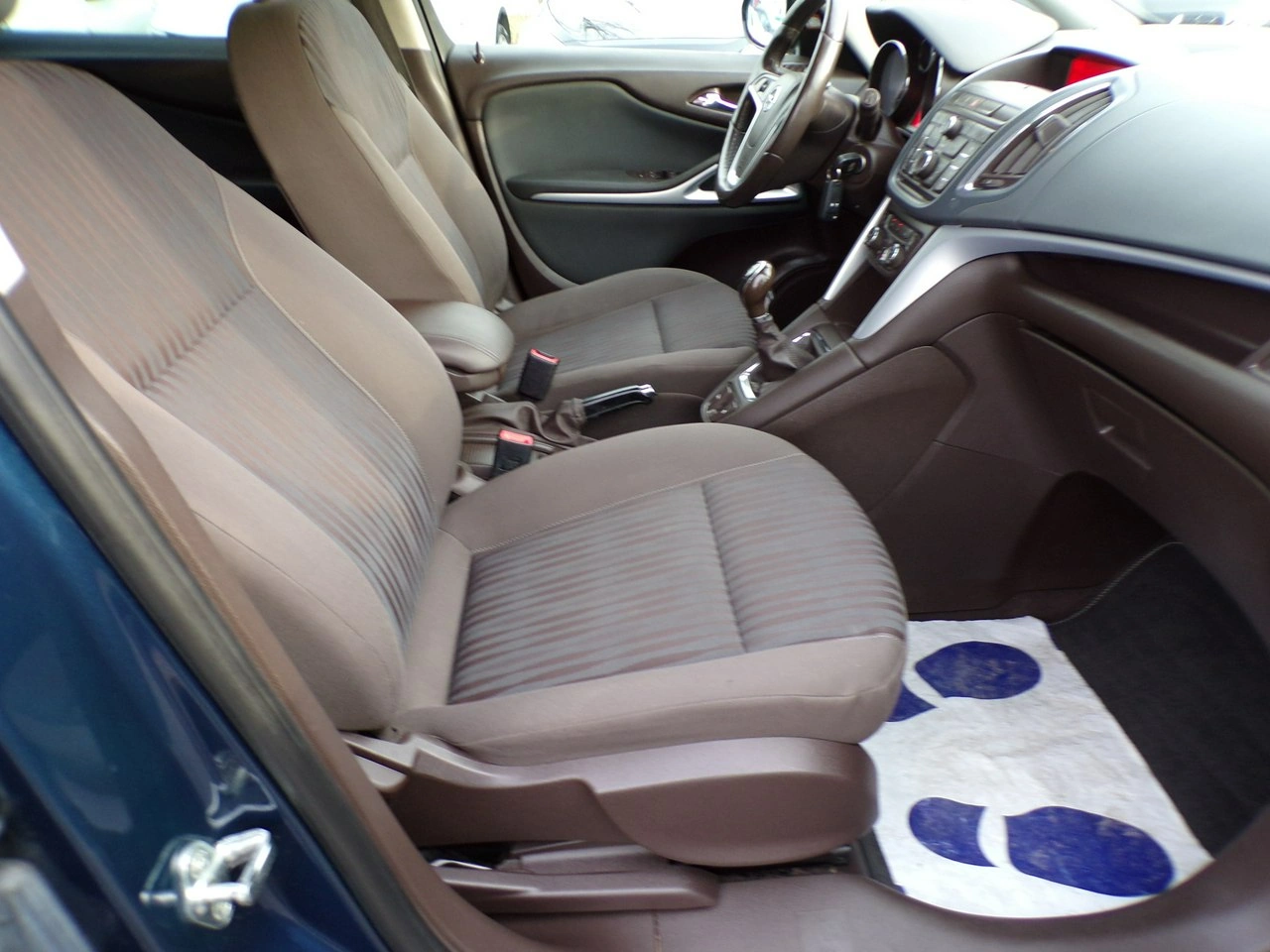 Opel Zafira - Zdjęcie 27