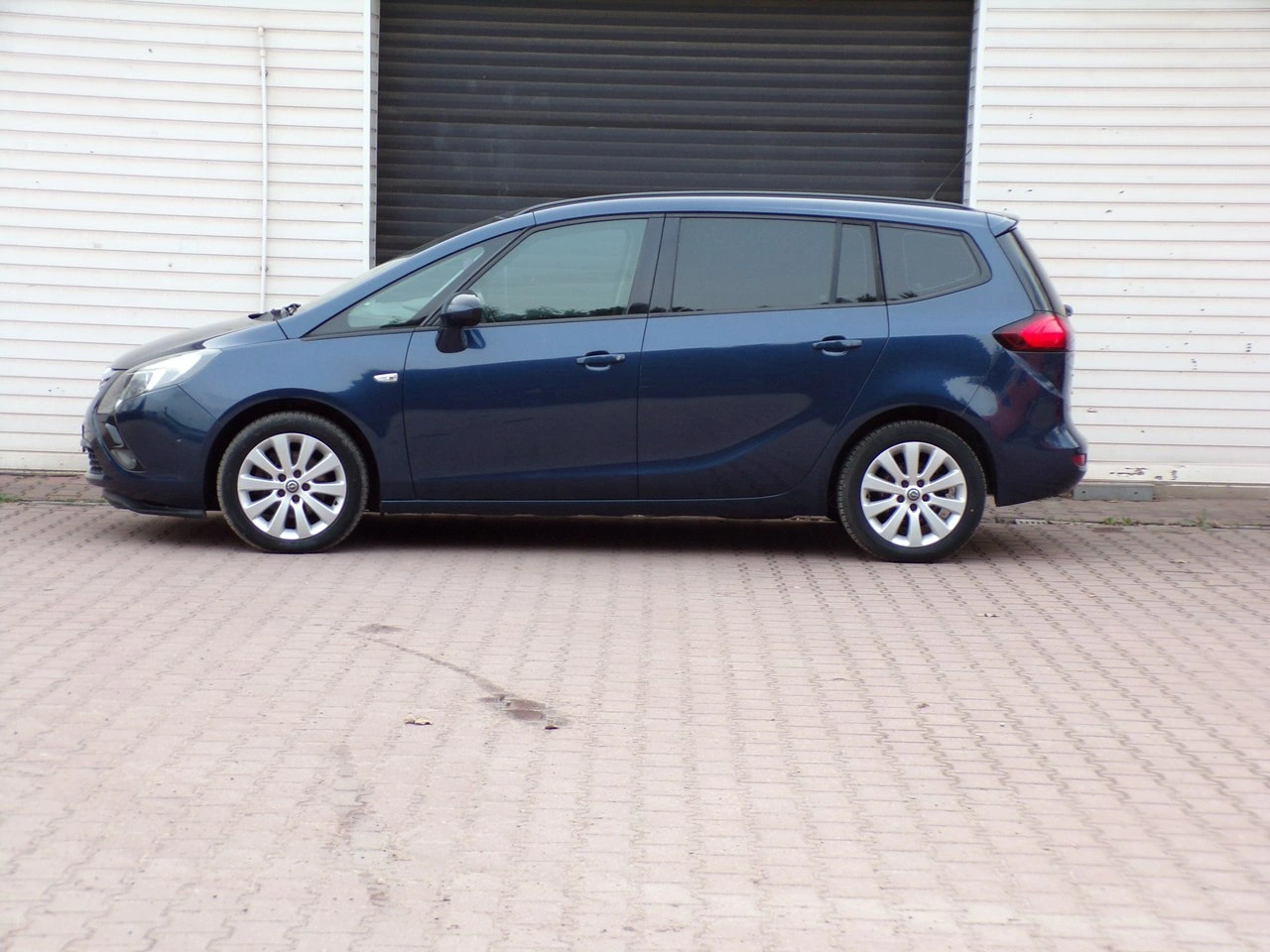Opel Zafira - Zdjęcie 4