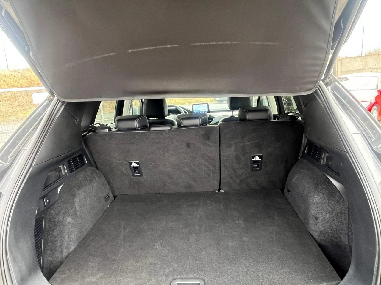 Ford Kuga - Zdjęcie 9