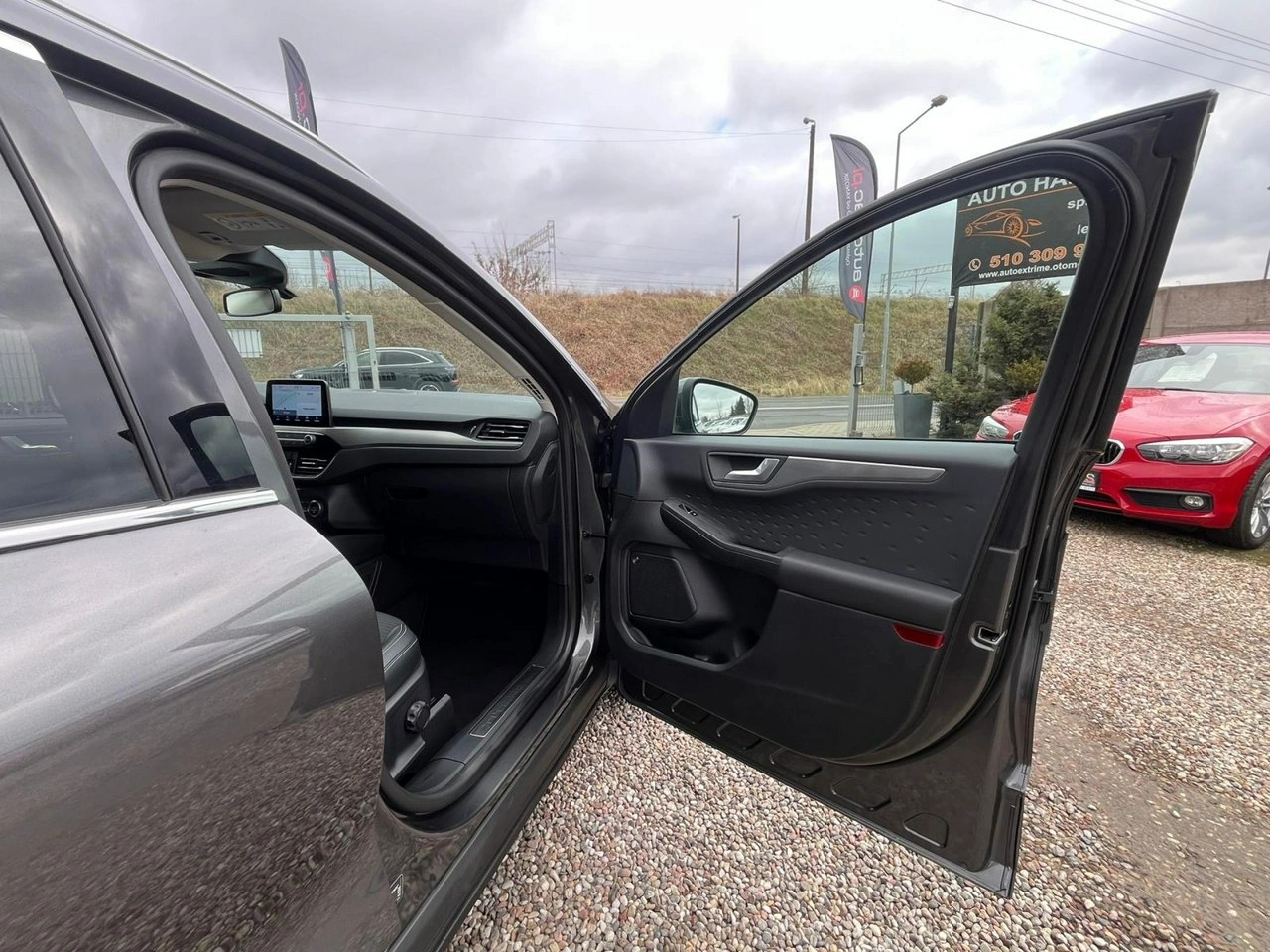 Ford Kuga - Zdjęcie 35