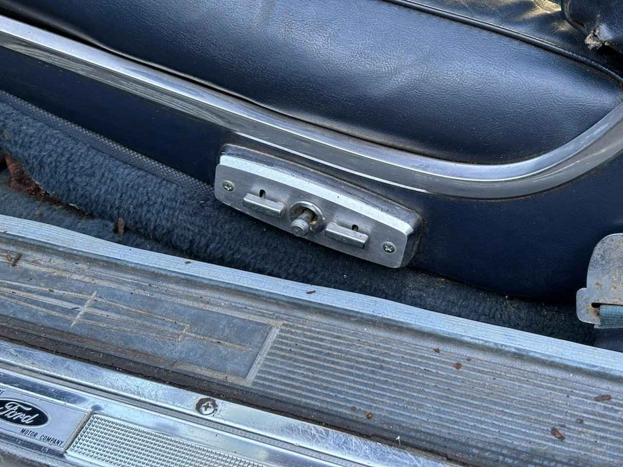 Lincoln Continental - Zdjęcie 21