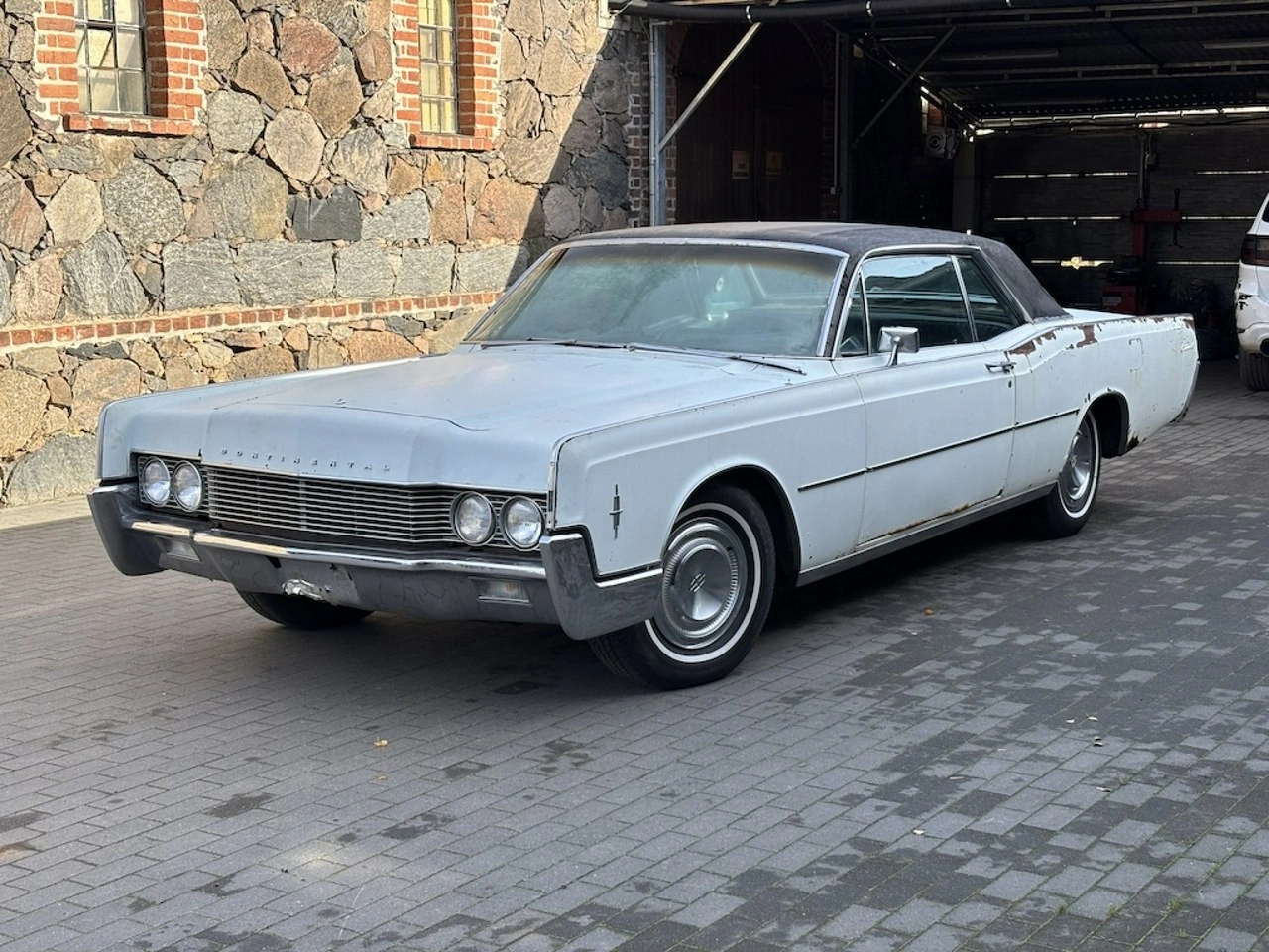 Lincoln Continental - Zdjęcie 2