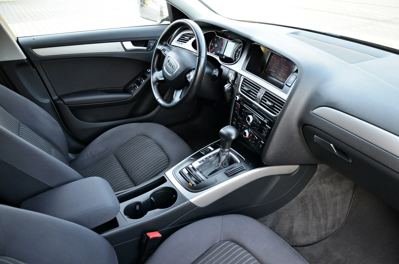 Audi A4 - Zdjęcie 35