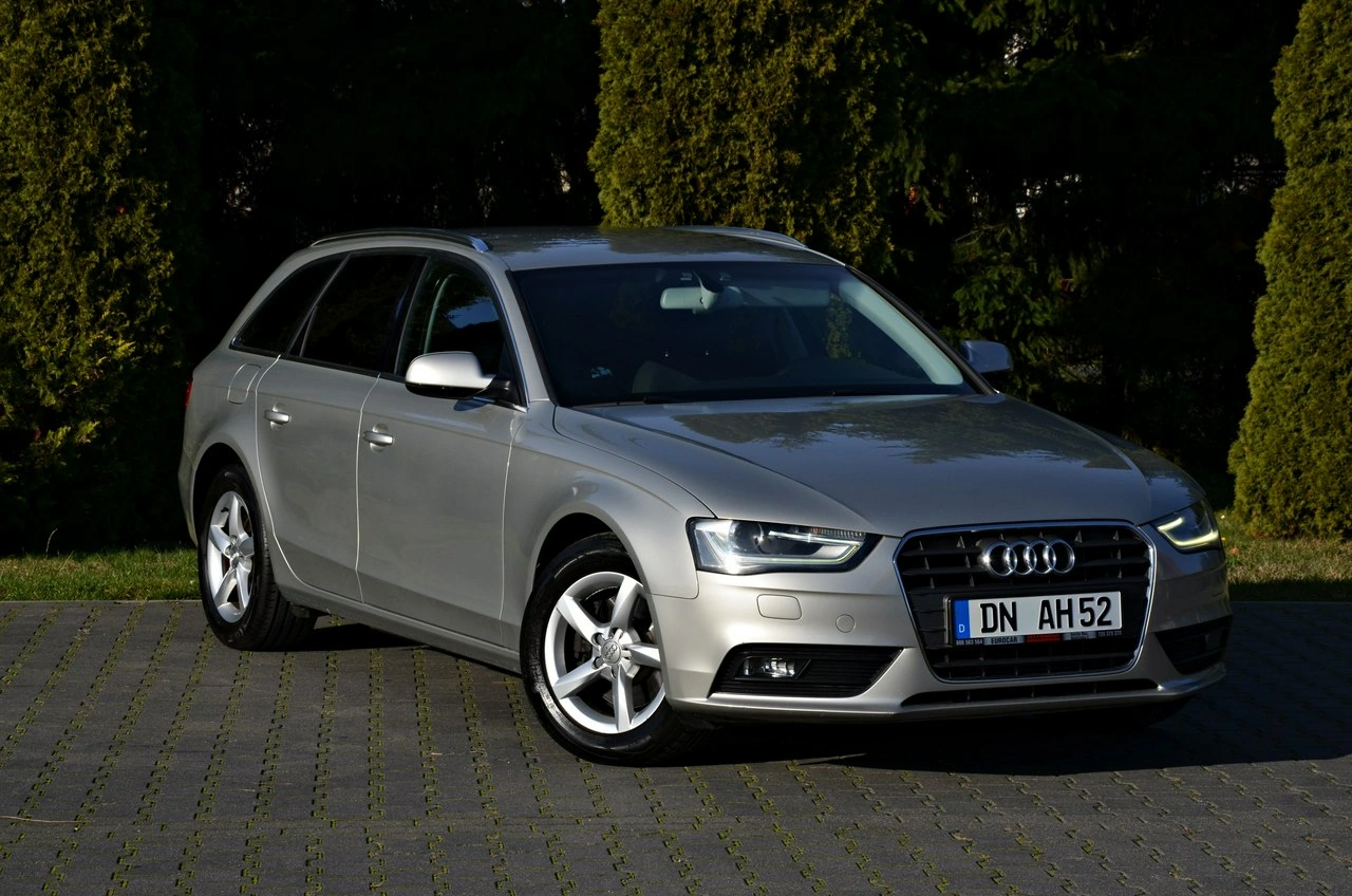 Audi A4 - Główne zdjęcie