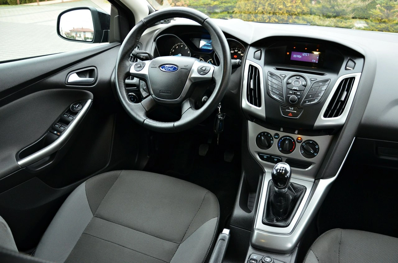 Ford Focus - Zdjęcie 32