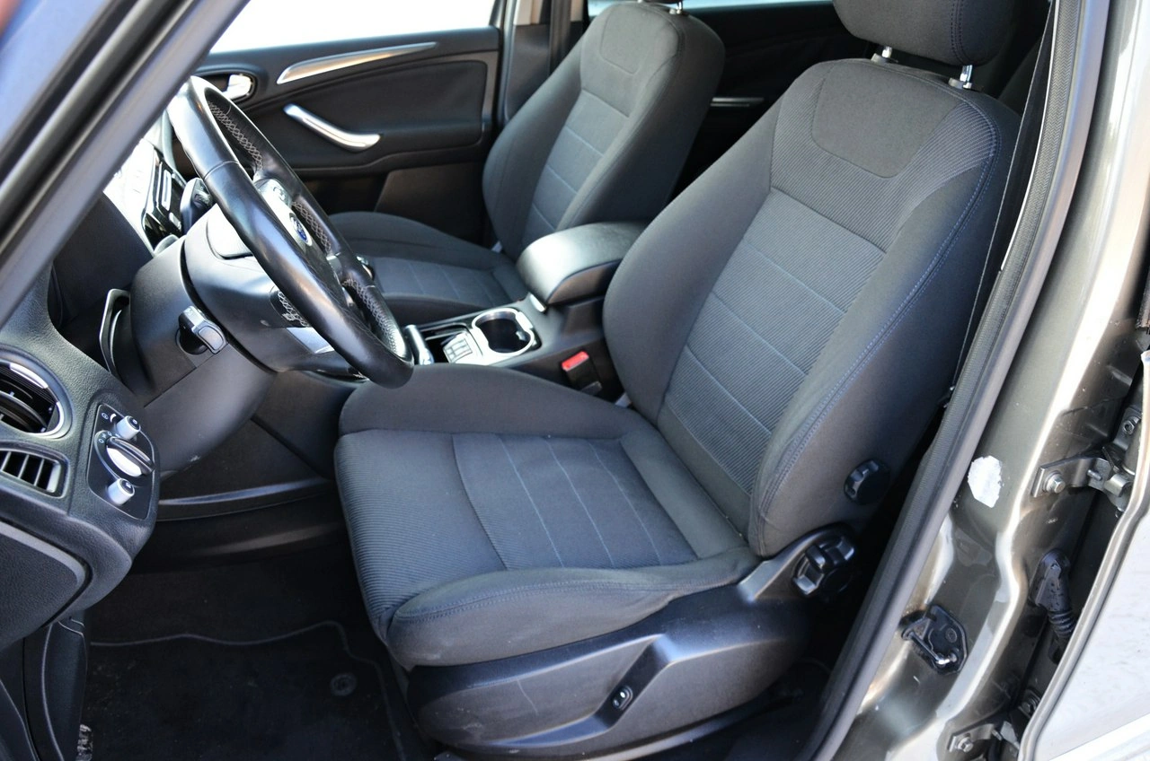 Ford Galaxy - Zdjęcie 31