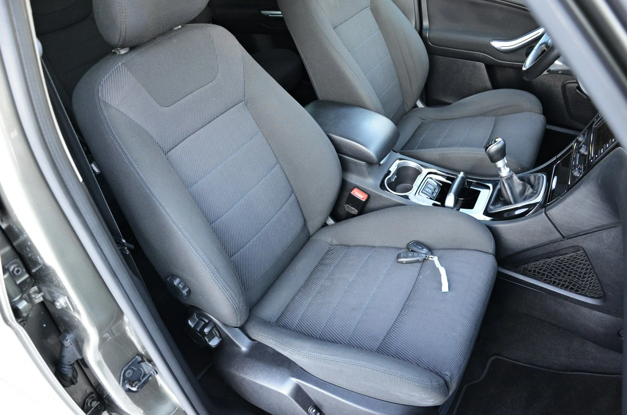 Ford Galaxy - Zdjęcie 39