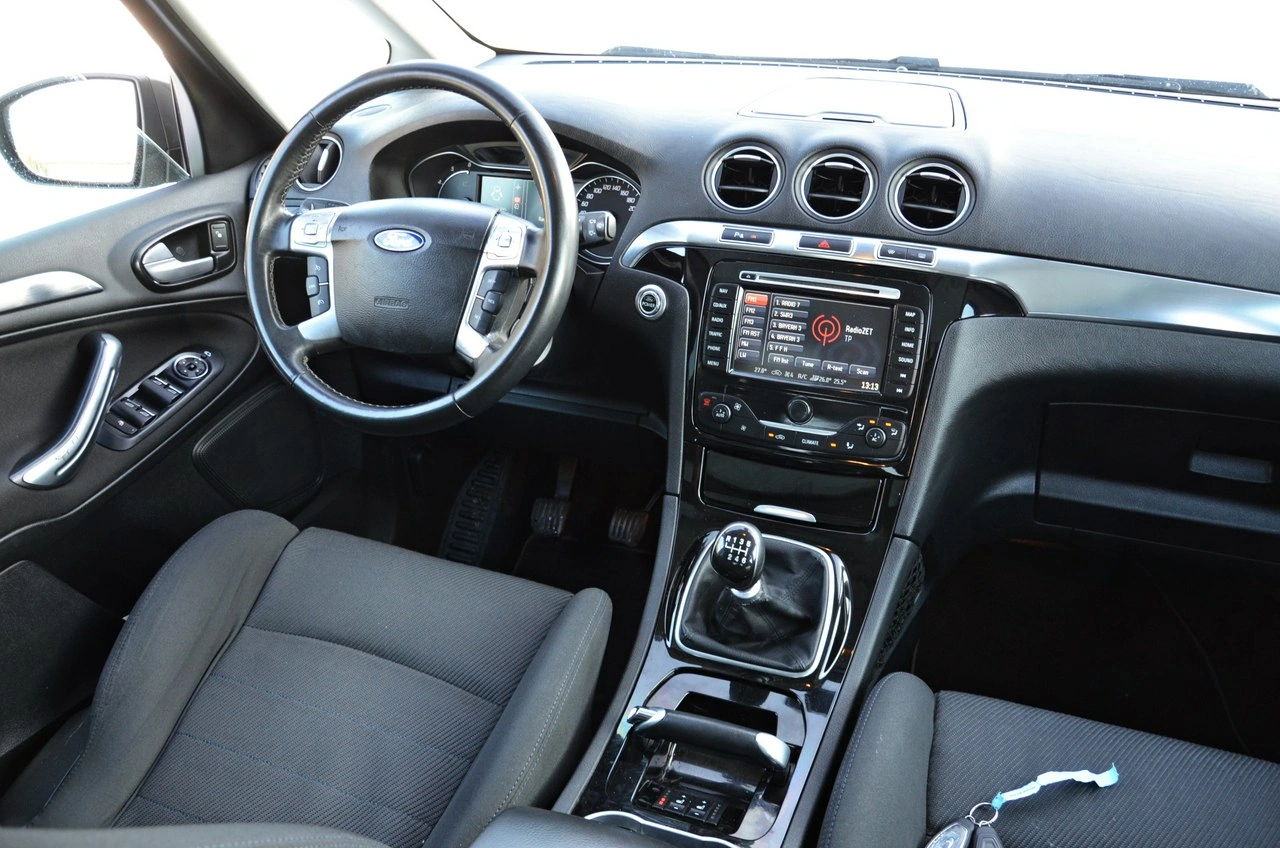 Ford Galaxy - Zdjęcie 4