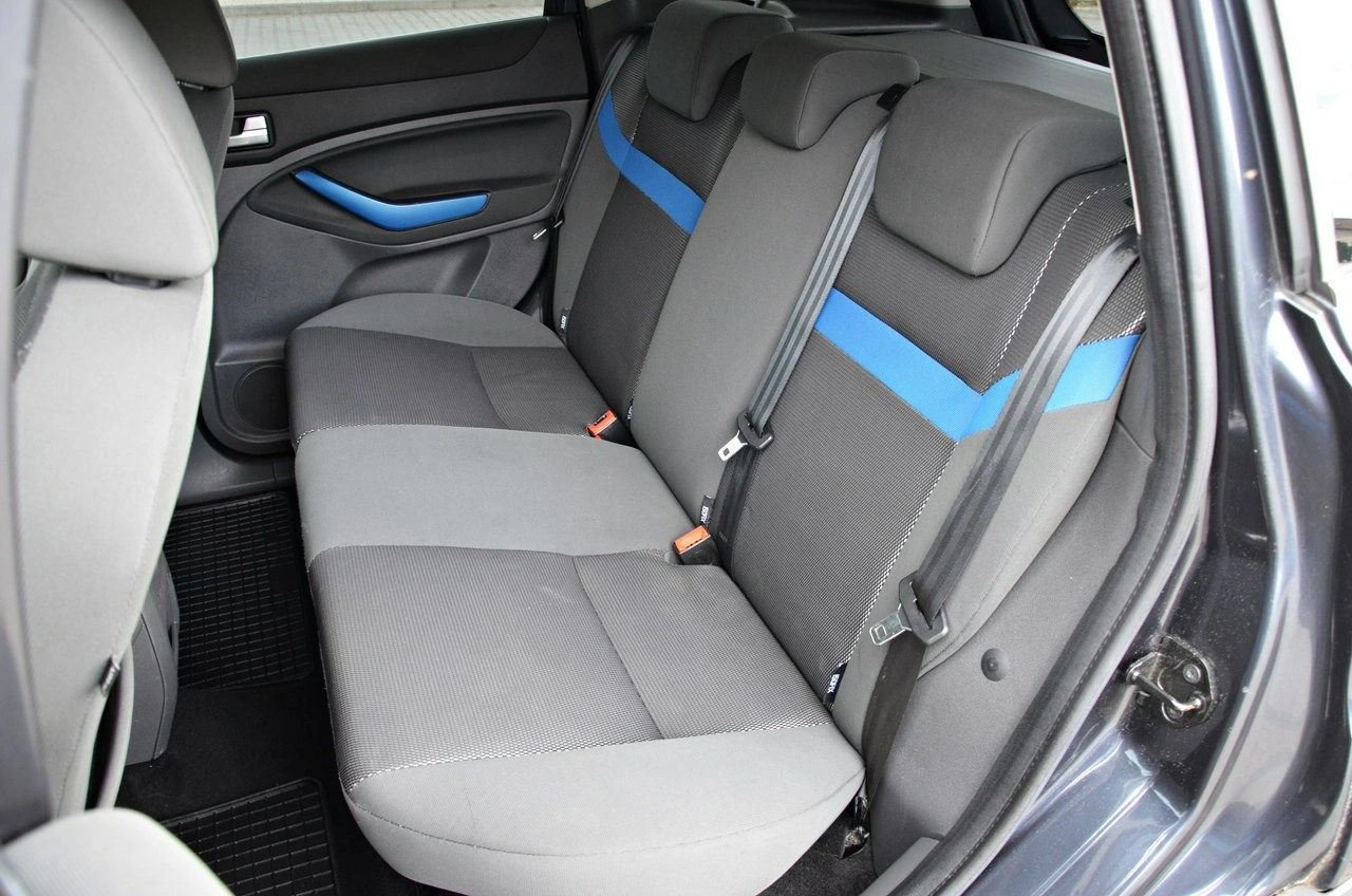 Ford Kuga - Zdjęcie 30