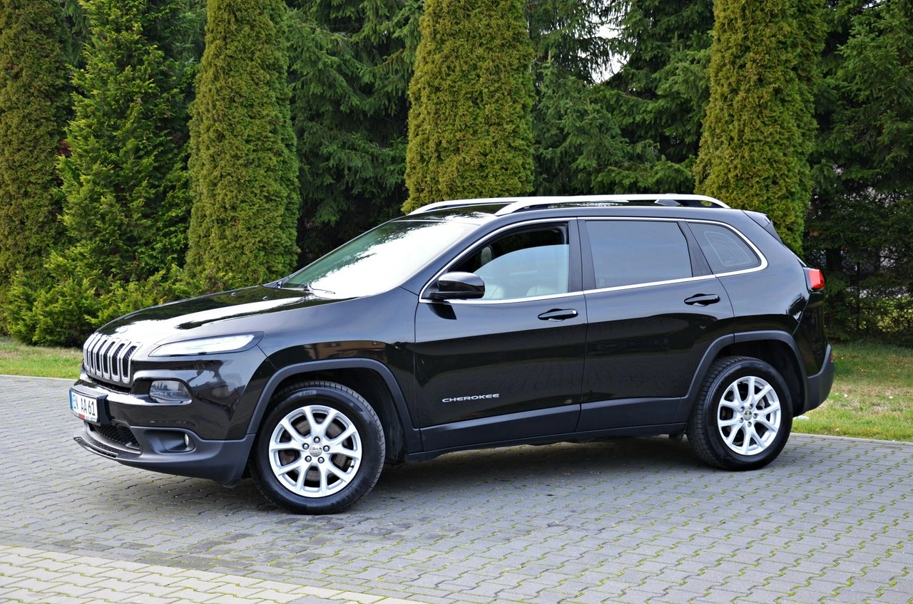 Jeep Cherokee - Zdjęcie 15