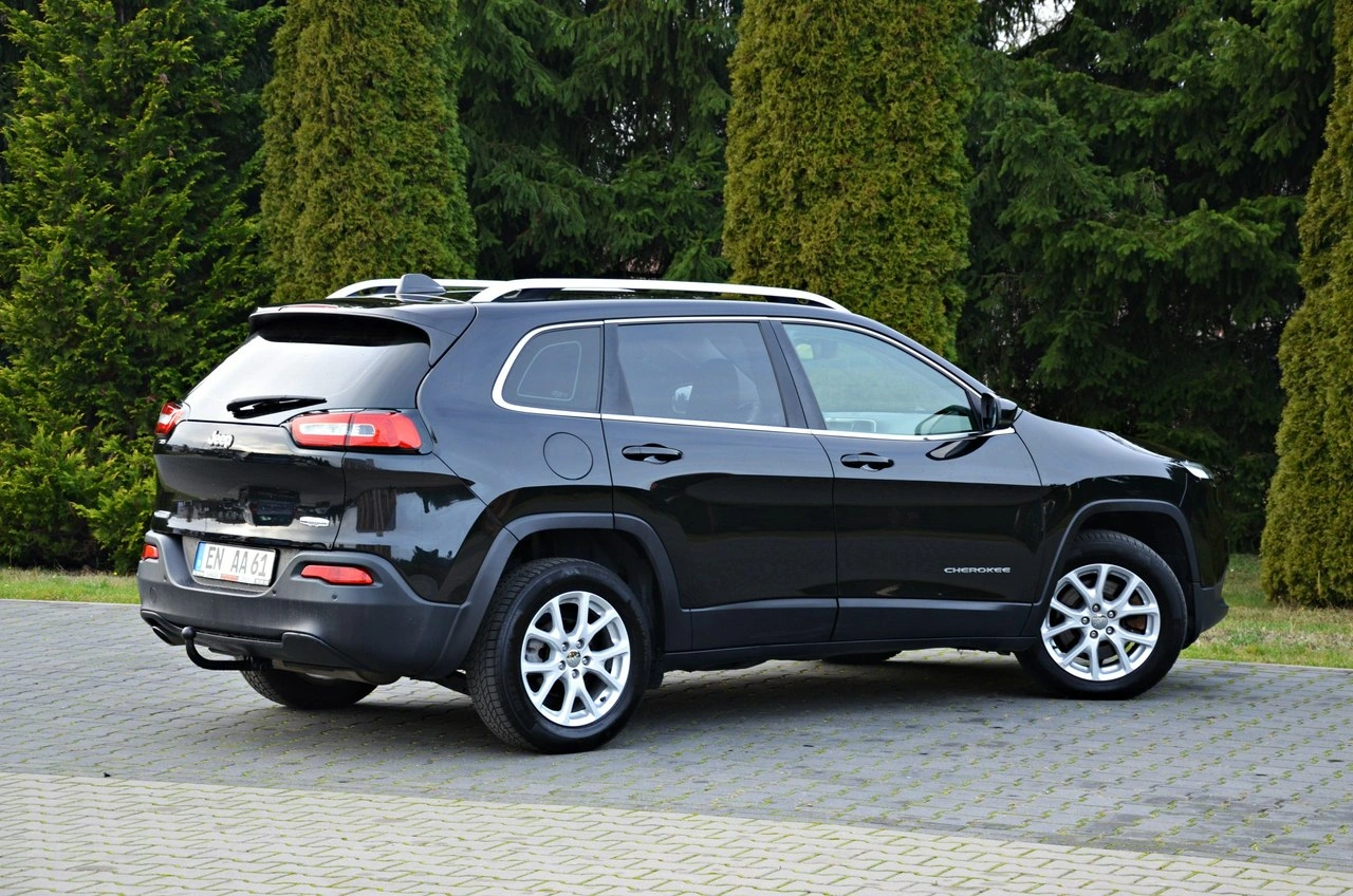 Jeep Cherokee - Zdjęcie 23