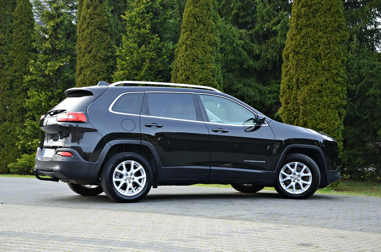 Jeep Cherokee - Zdjęcie 24