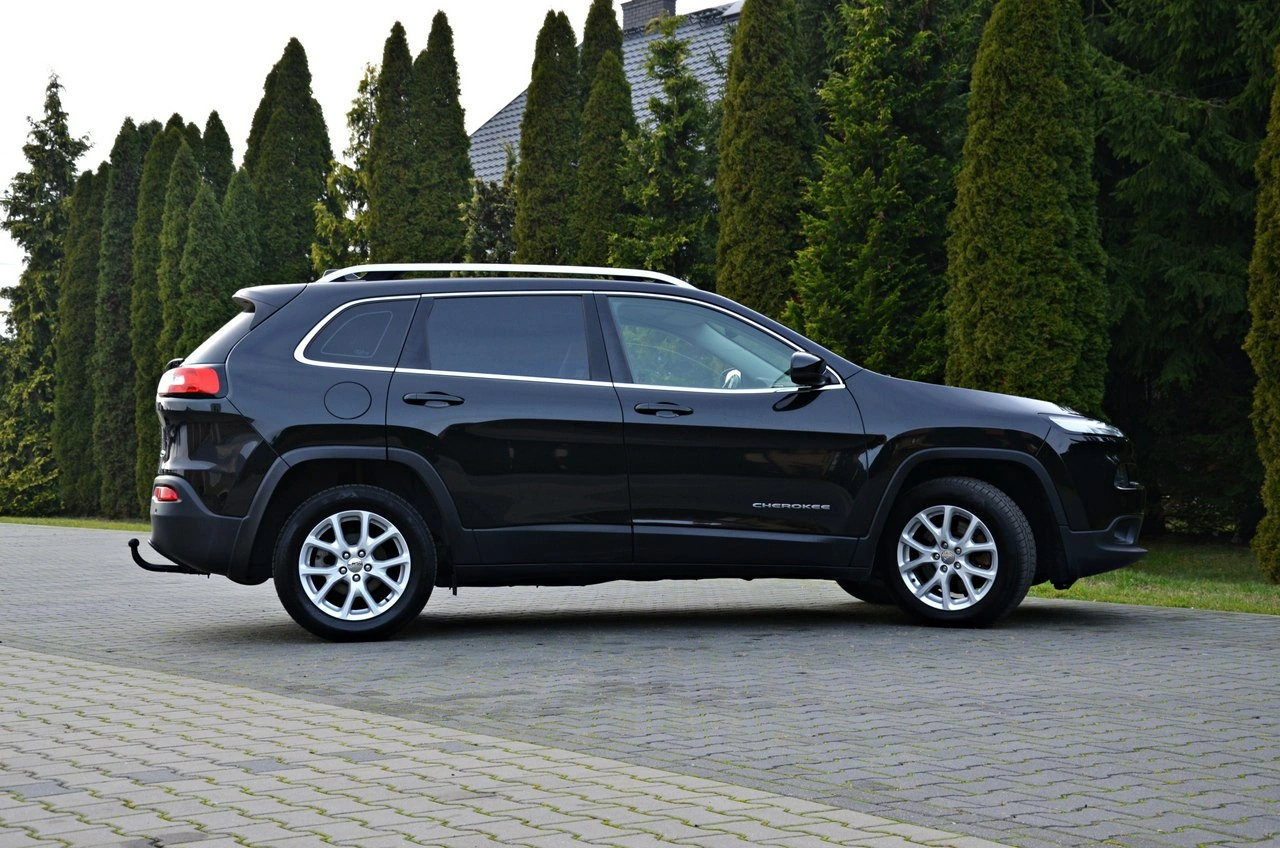 Jeep Cherokee - Zdjęcie 25