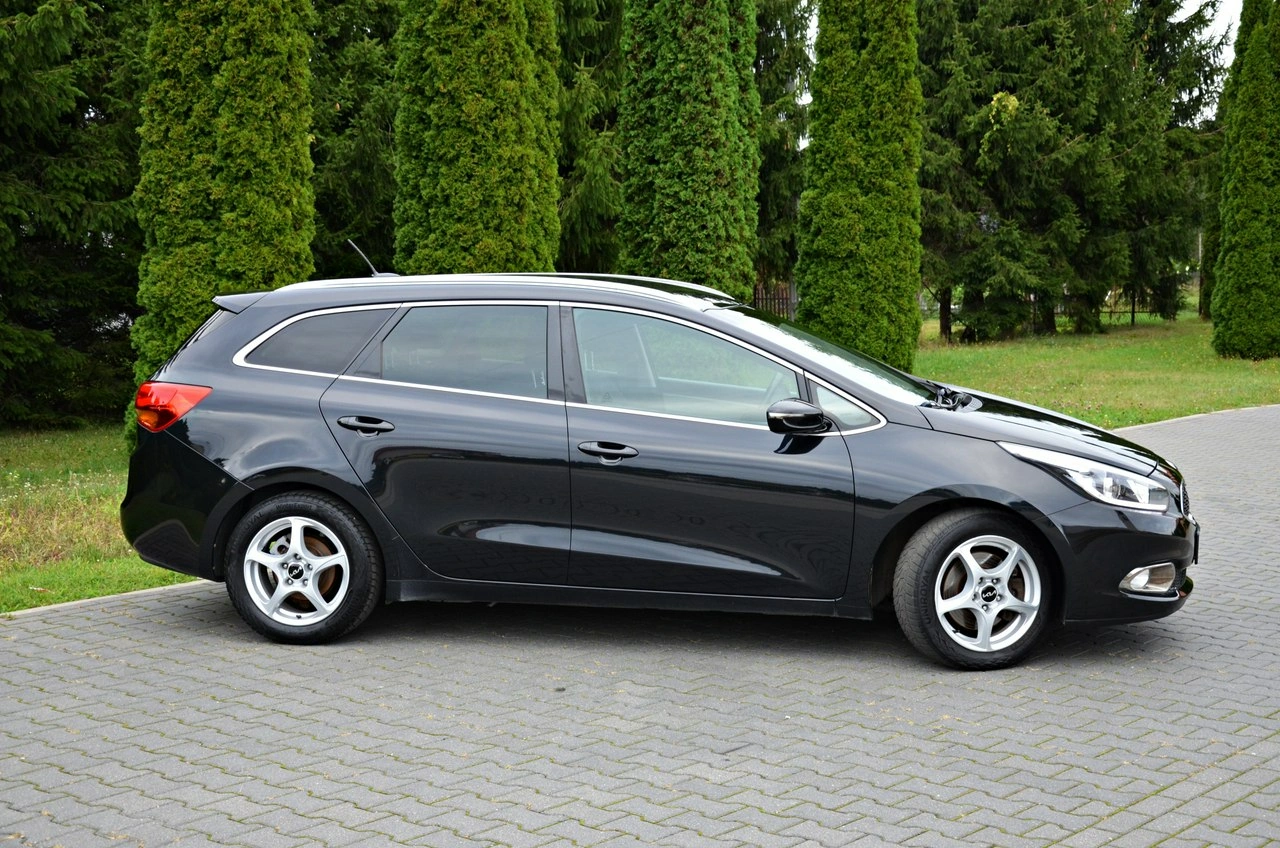 Kia Ceed - Zdjęcie 12