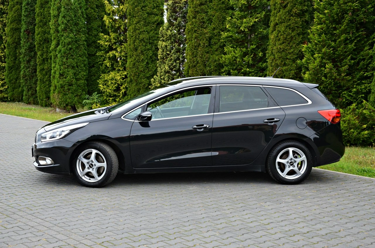 Kia Ceed - Zdjęcie 16