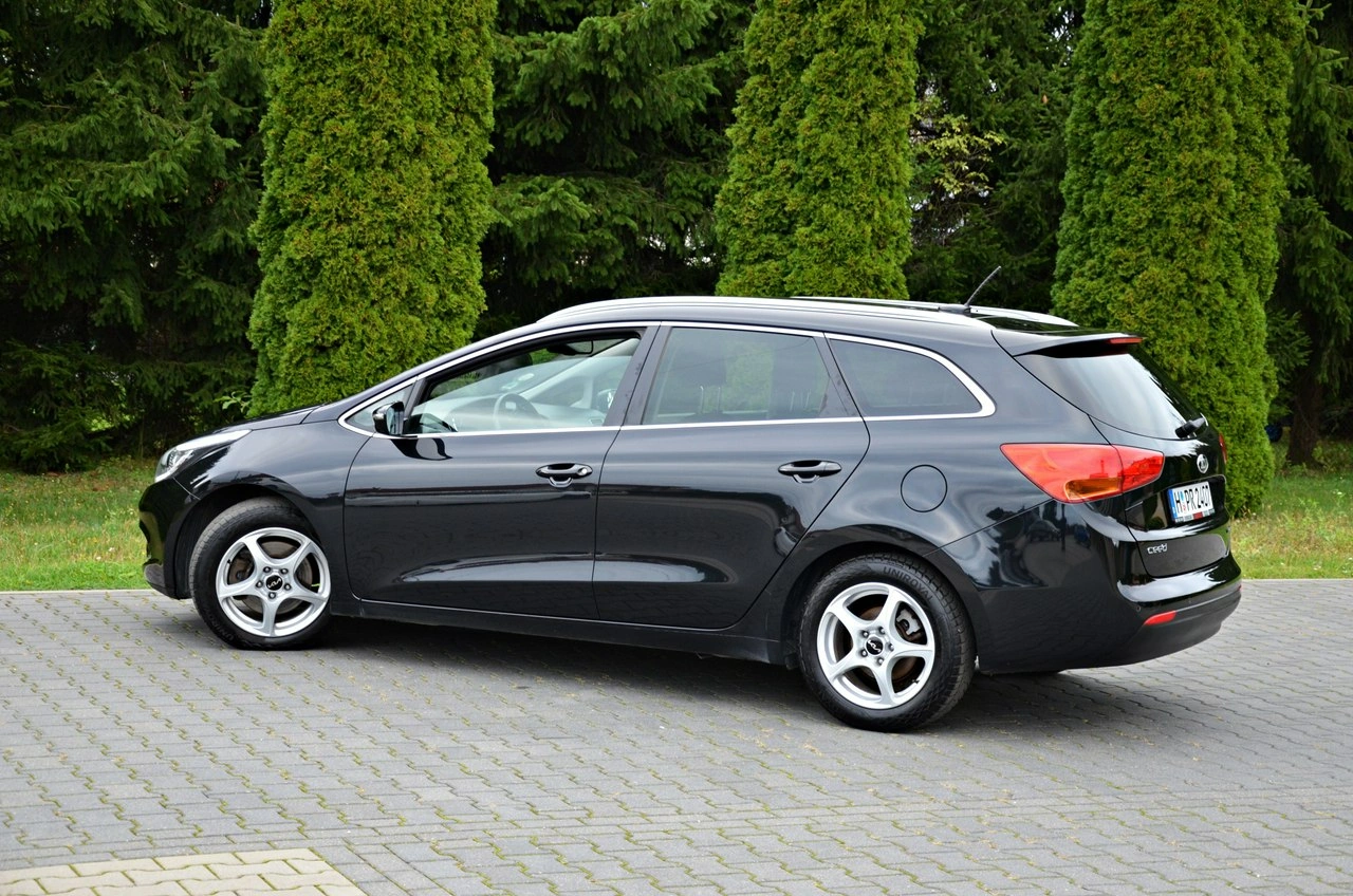 Kia Ceed - Zdjęcie 18