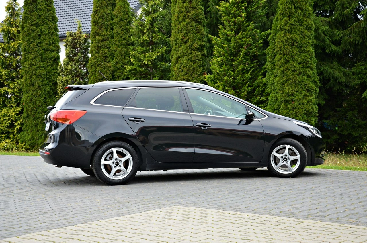 Kia Ceed - Zdjęcie 23