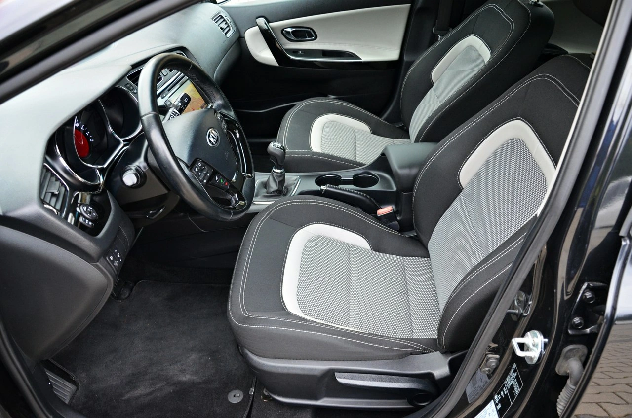 Kia Ceed - Zdjęcie 26