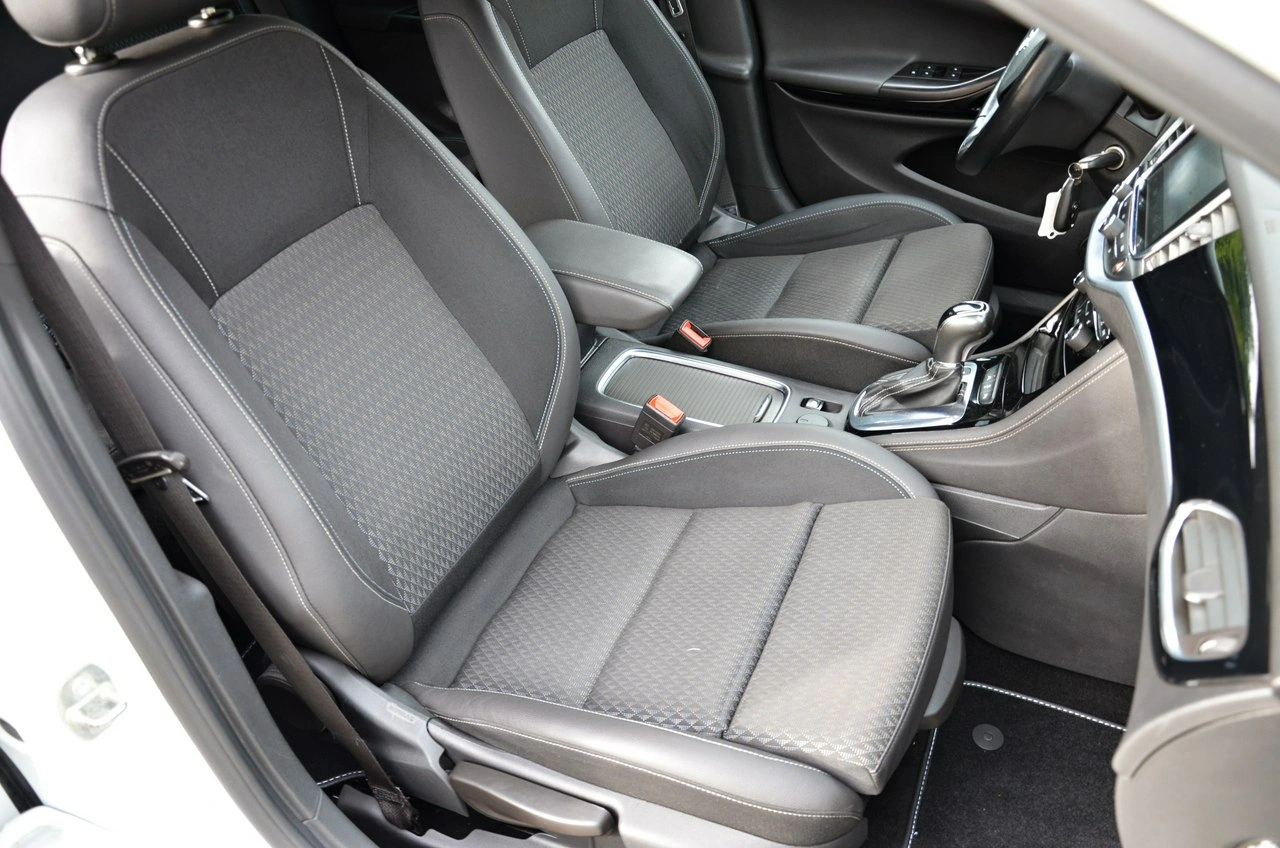 Opel Astra - Zdjęcie 40