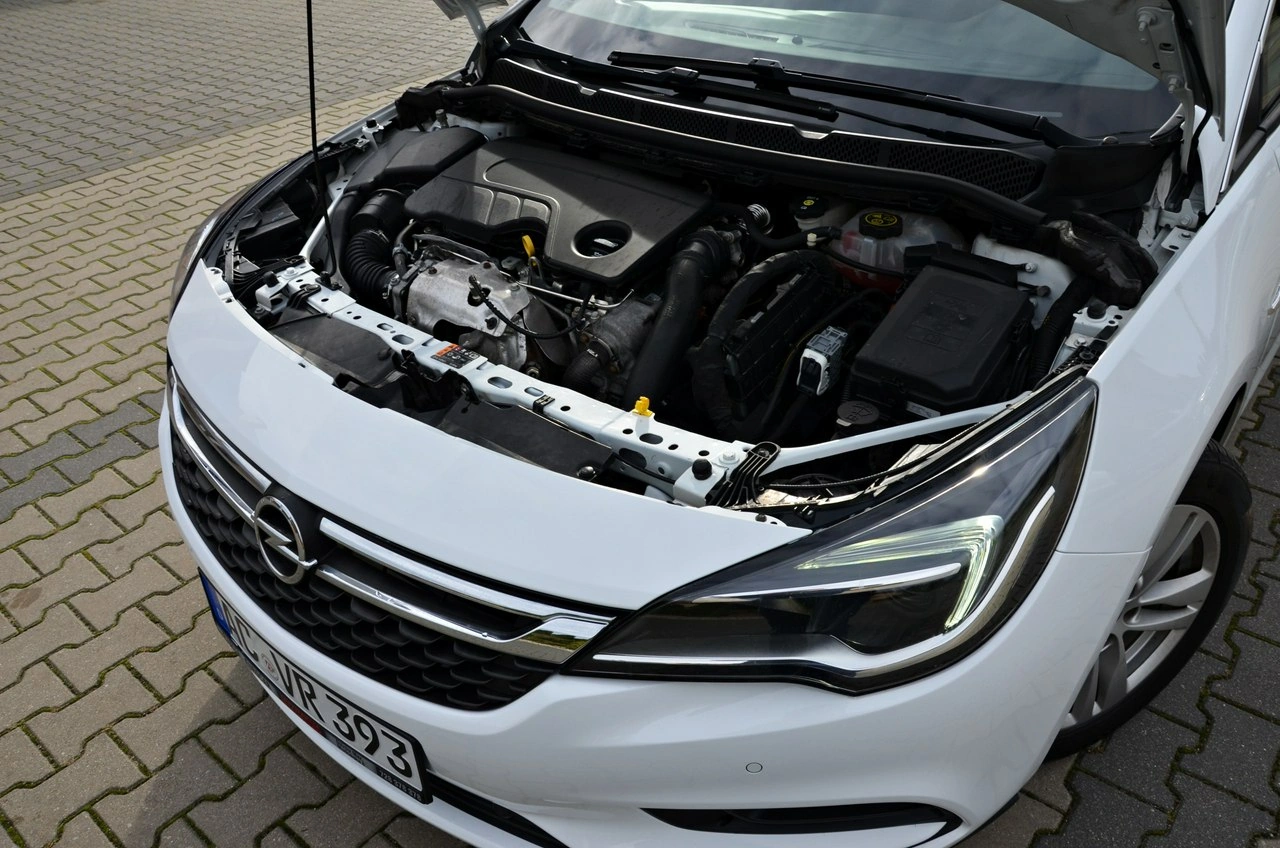 Opel Astra - Zdjęcie 41