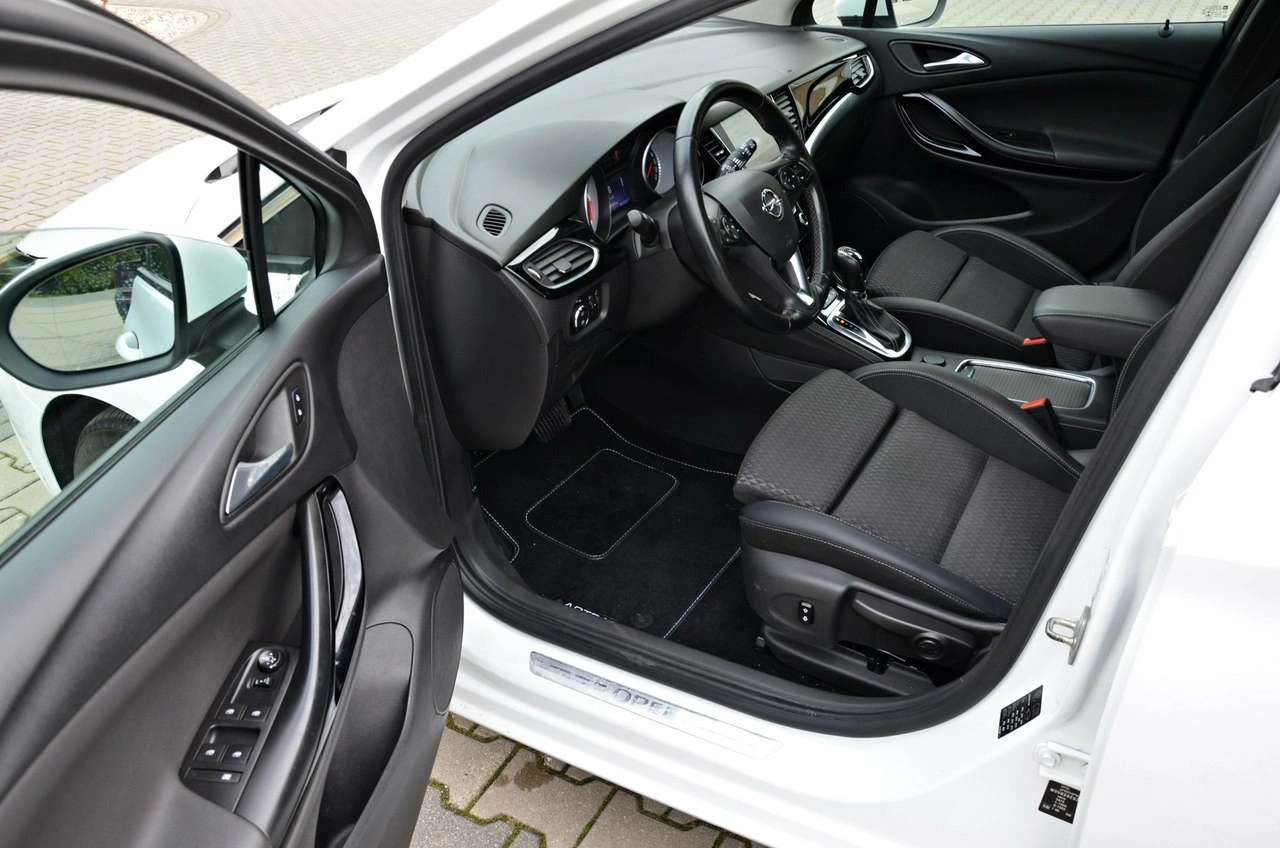 Opel Astra - Zdjęcie 6