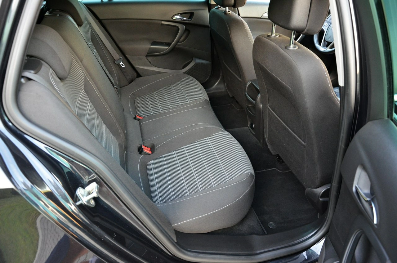Opel Insignia - Zdjęcie 32