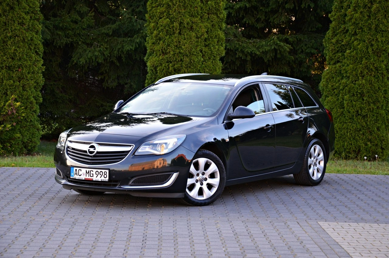 Opel Insignia - Główne zdjęcie