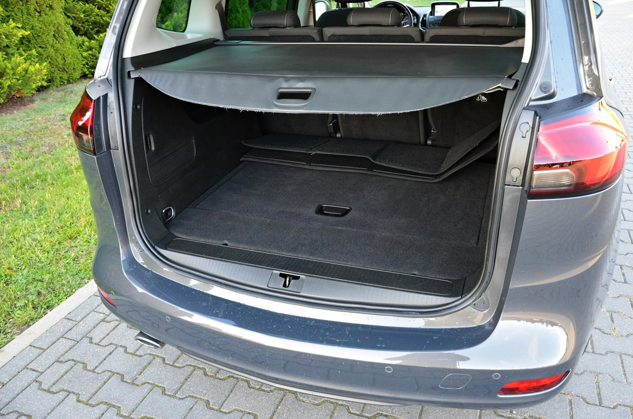 Opel Zafira - Zdjęcie 11